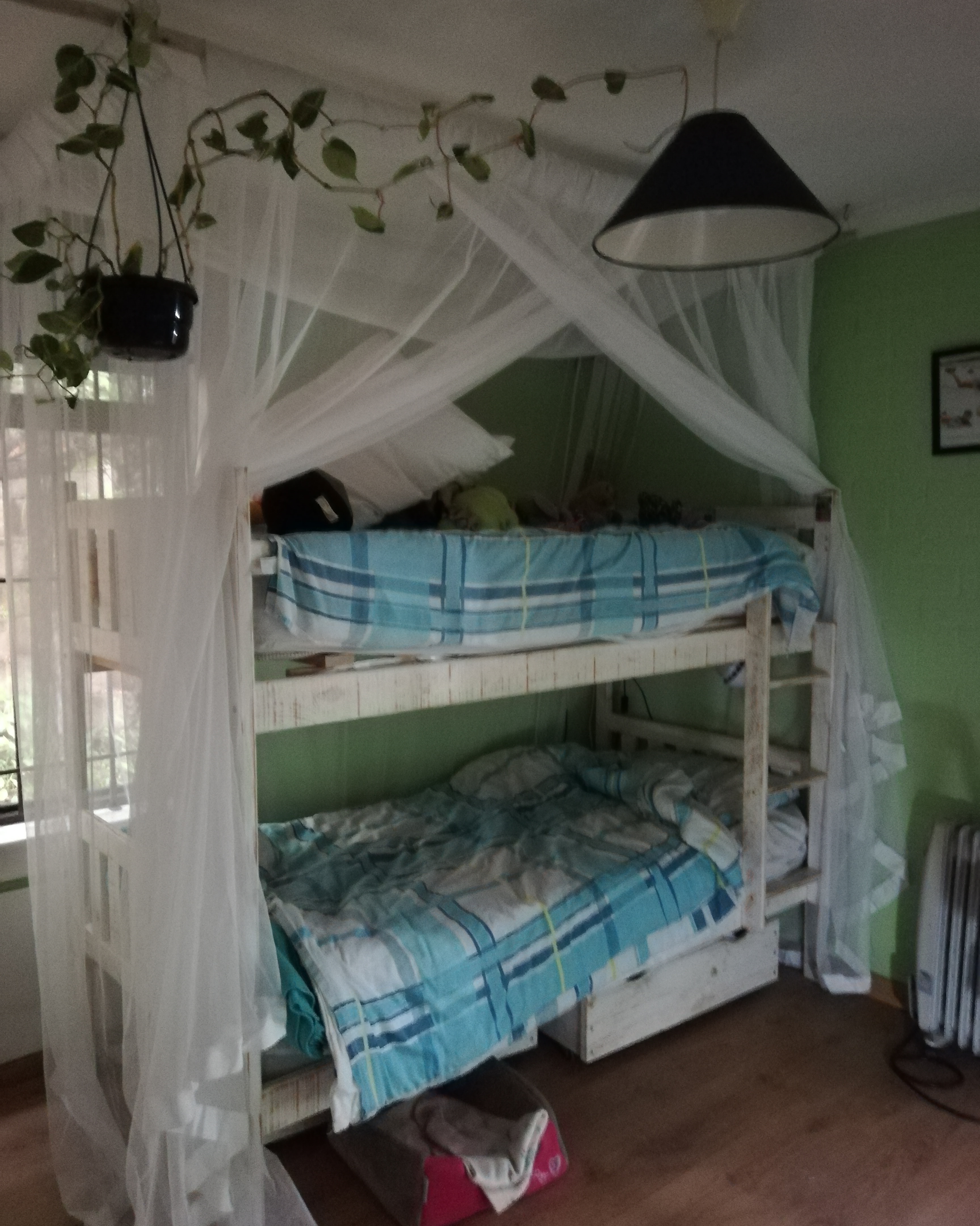 bunk-bed-1-opening.jpg